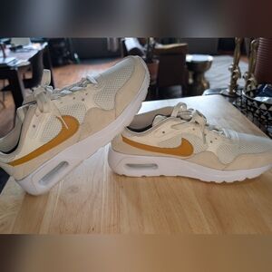 NIKE | Womens Air Max SC Running Trainers